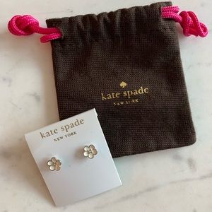 Kate Spade Daisy stud earrings